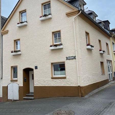 Ferienhaus Am Fallertor Alken Bagian luar foto