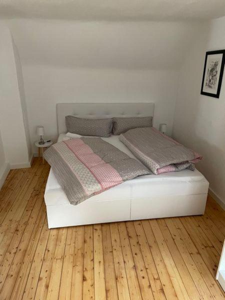 Ferienhaus Am Fallertor Alken Bagian luar foto